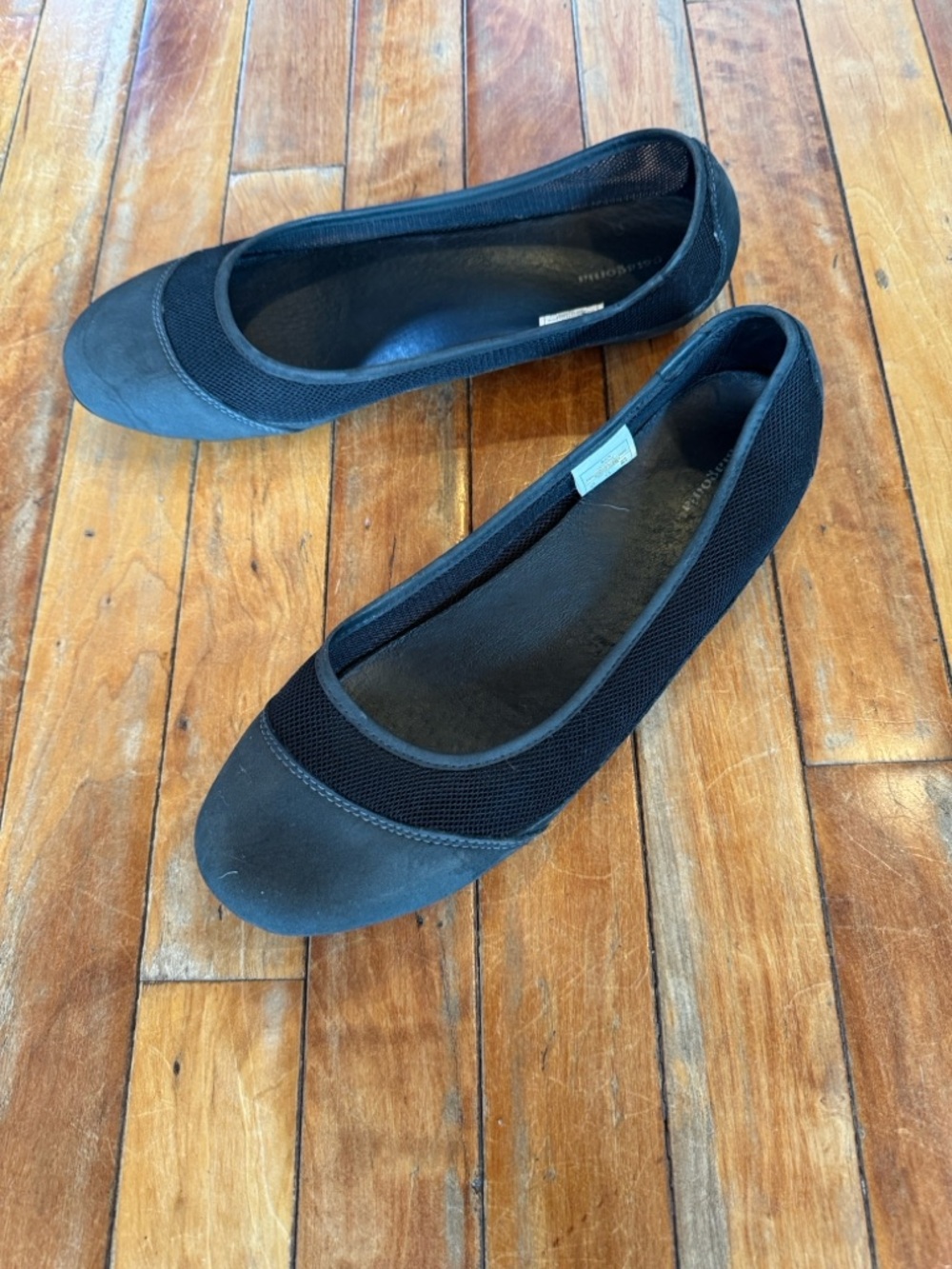 Patagonia Women's Black Ballet Flats